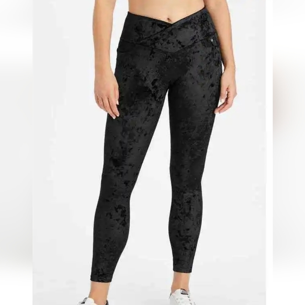 New $75 Fabletics Black High-Waisted Crushed Velour Crossover Legging NWT Sz XXL
